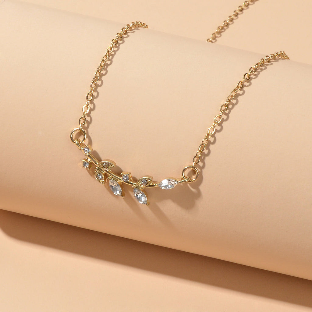 Shining Jewellery Rhinestone Decor Gold Silver Chain Leaf Charm Pendant Necklace