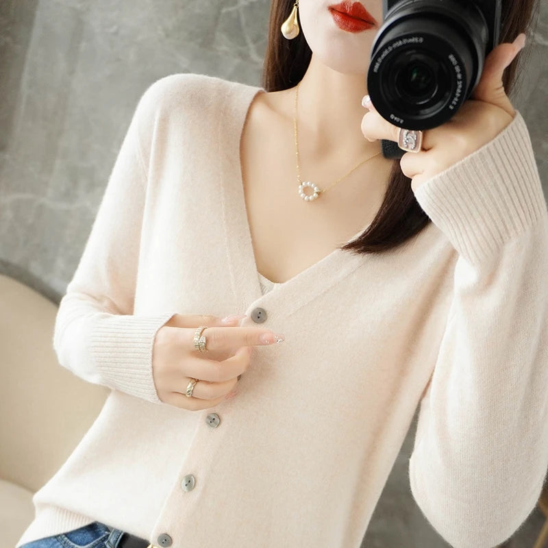 2024 New V-Neck Temperament Small Fragrant Wind Women Loose Sweater Sweater All Sweater Coat Special Offer Cardigan ZHI D035